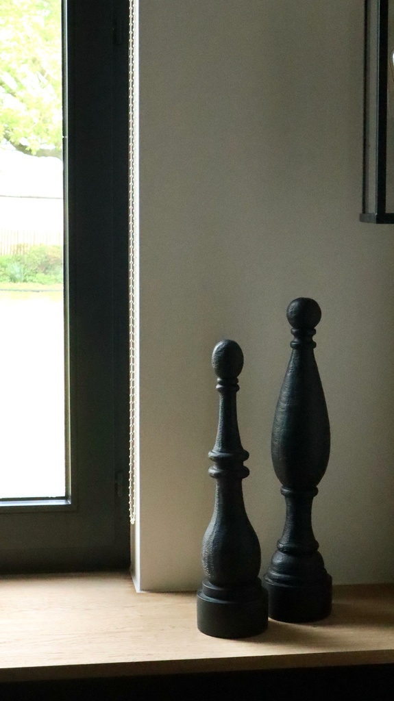 Ornament - wood - black mat brushed - Ø10x48cm - p2/8
