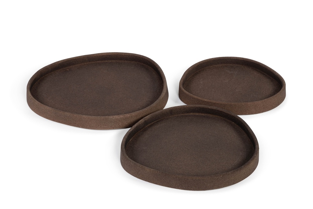 Organic tray brown stained cork set of 3 - Ø27 x 27 x 3.5 cm / 32 x 32 x 3.5 cm/ 36 x 36 x 4cm - p 1/4 set